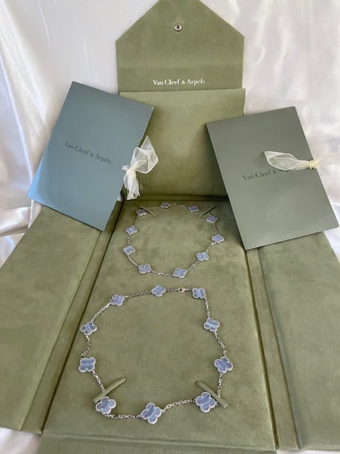 women's minimalist necklaces-Van Cleef Arpels Chalcedony Clover 2 Necklaces 18k Gold 16.75" VCA Box Papers