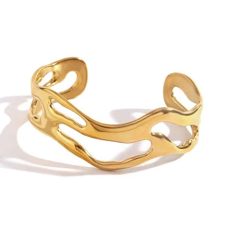 Exaggerated Wave Hollow Bracelet - Gold