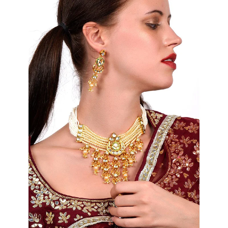 women's statement gemstone earrings-Odette Ponderous pearl kundan choker with earrings!