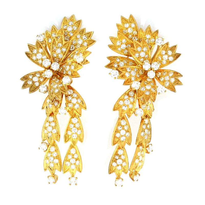 women's birthstone earrings-Boucheron 18K Diamond Floral Dangle Earrings