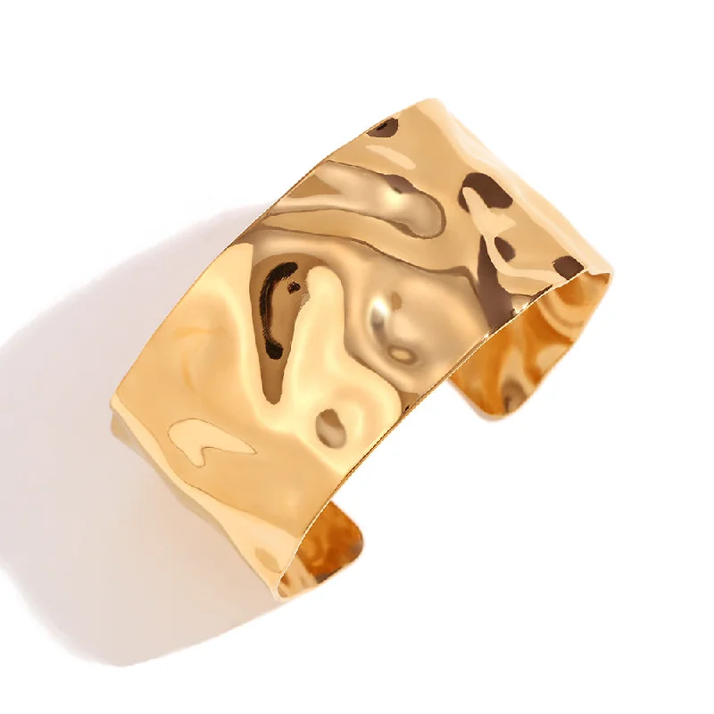 Beat Pattern Geometric Open Bracelet - Gold