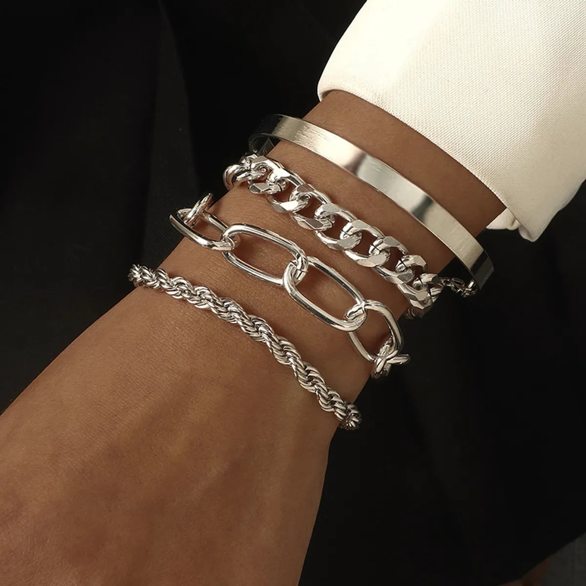 women's wedding bracelets-Fashion Geometric Metal Women'S Bracelets