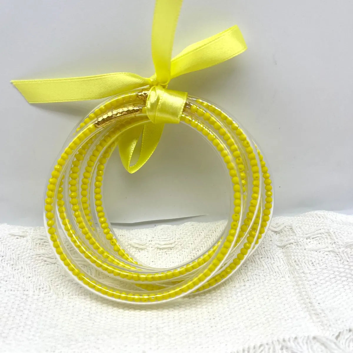 Yellow Length 7.5cm Width 7.5cm