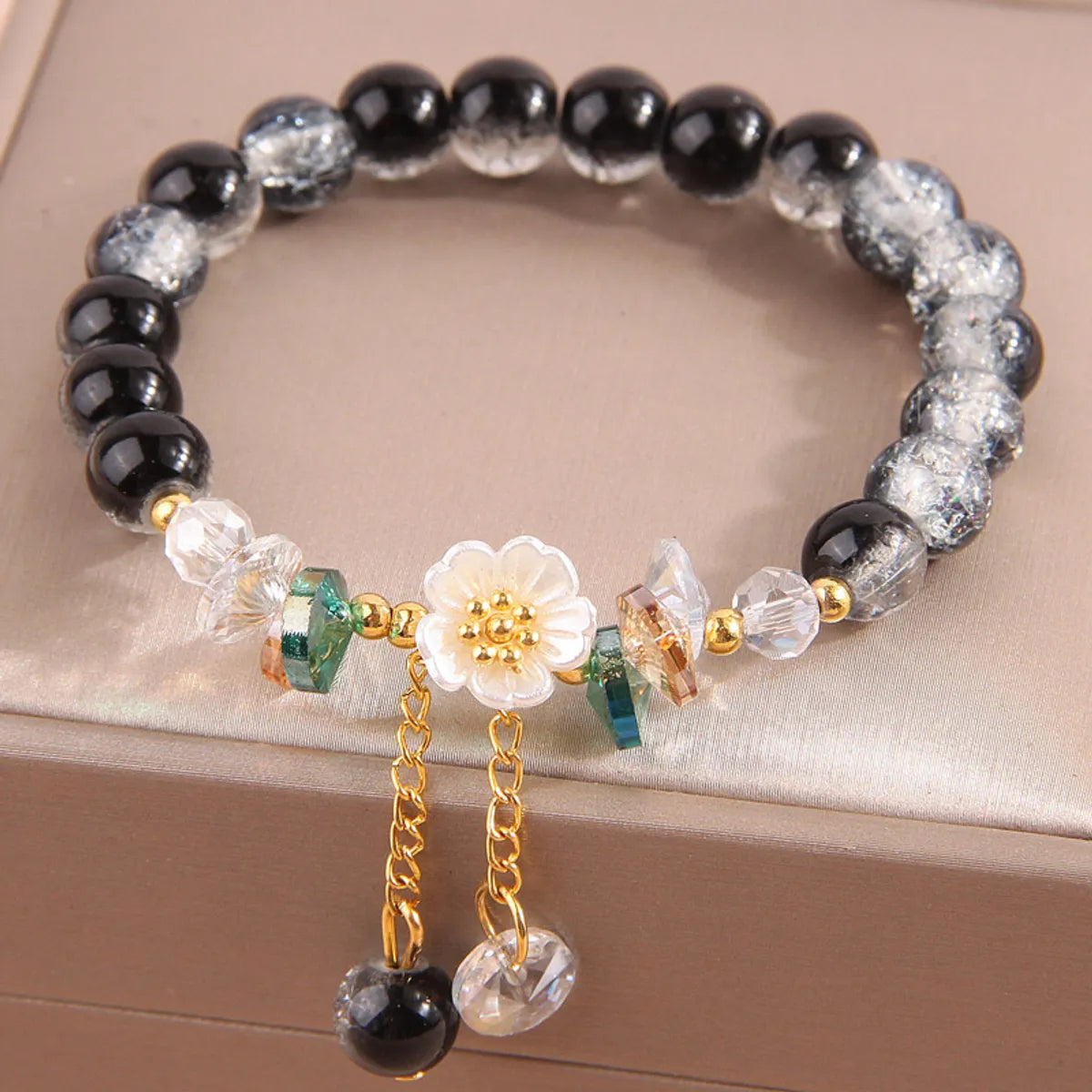 women's wedding bracelets-Sweet Flower Alloy Glass Wholesale Bracelets