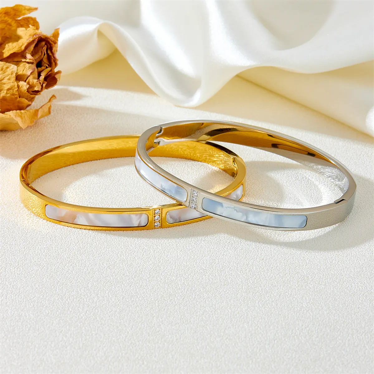 women's layered bracelets-Princess Cute Solid Color Stainless Steel Inlay Shell Bangle