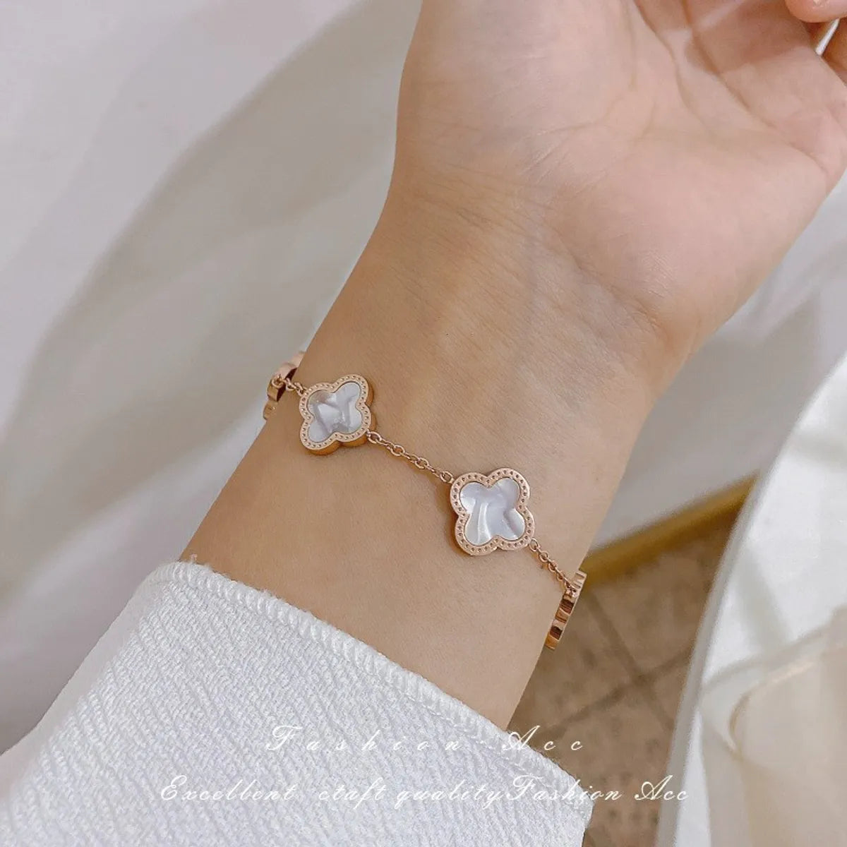 35# Bracelet-White