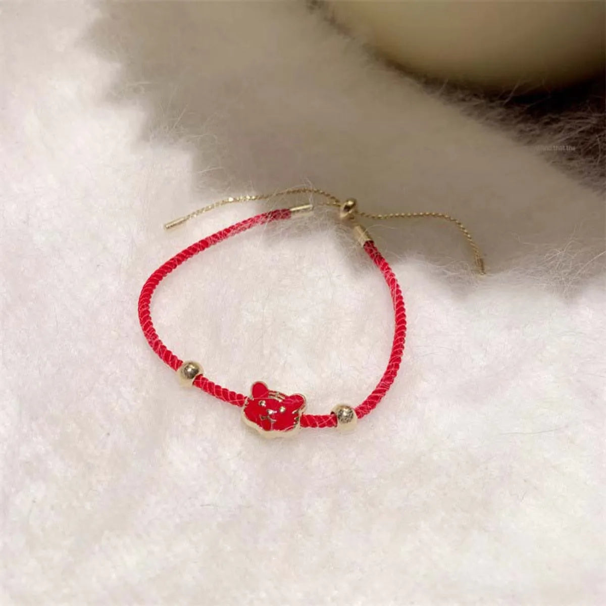 52# Bracelet-Red-Tiger Head