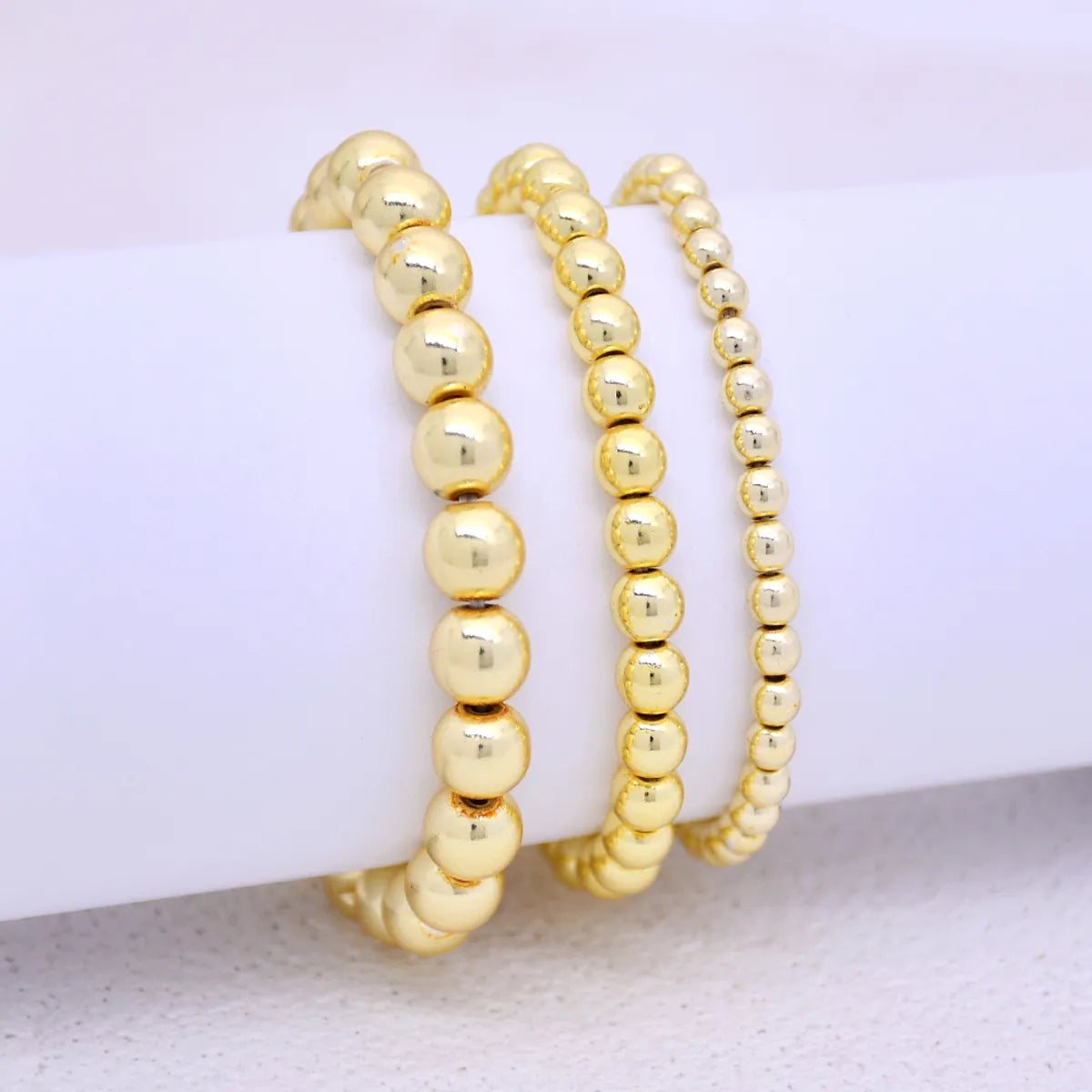 women's bangles with diamonds-Simple Style Classic Style Round Alloy Beaded Handmade Plating Gold Plated Unisex Bracelets